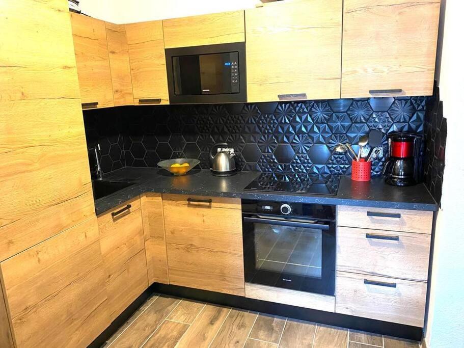Appartement Cocooning Entierement Renove Les Angles  Exterior foto