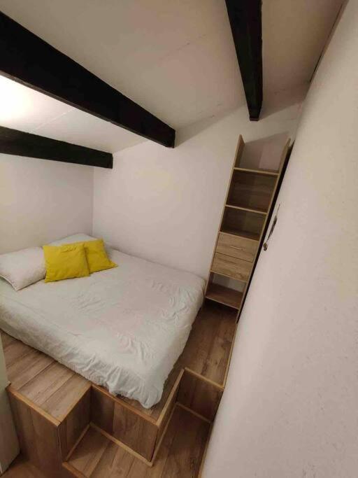 Appartement Cocooning Entierement Renove Les Angles  Exterior foto